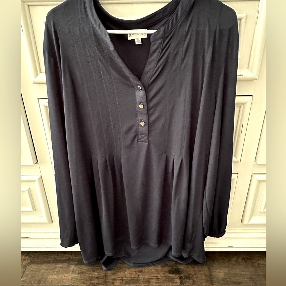 Wonderly Navy XXL top